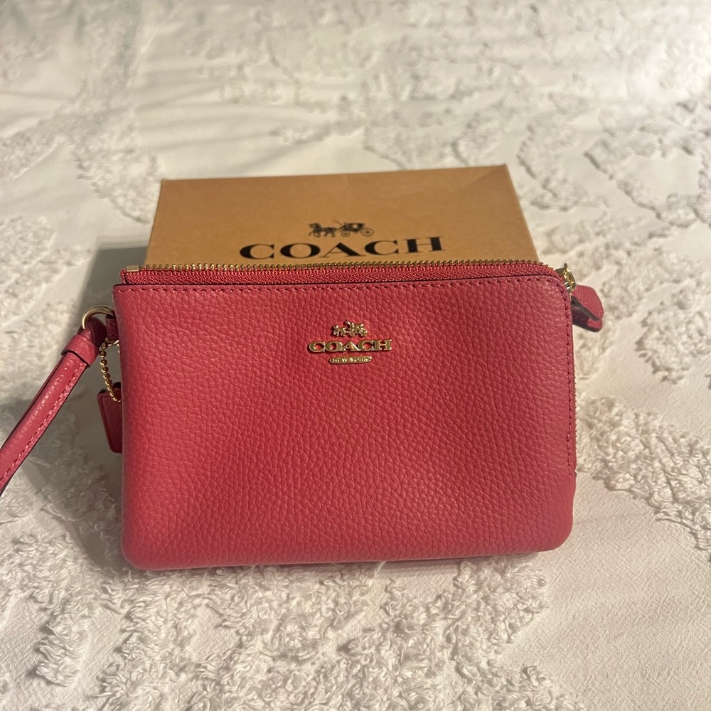NWOT Coach Double Wristlet Blush